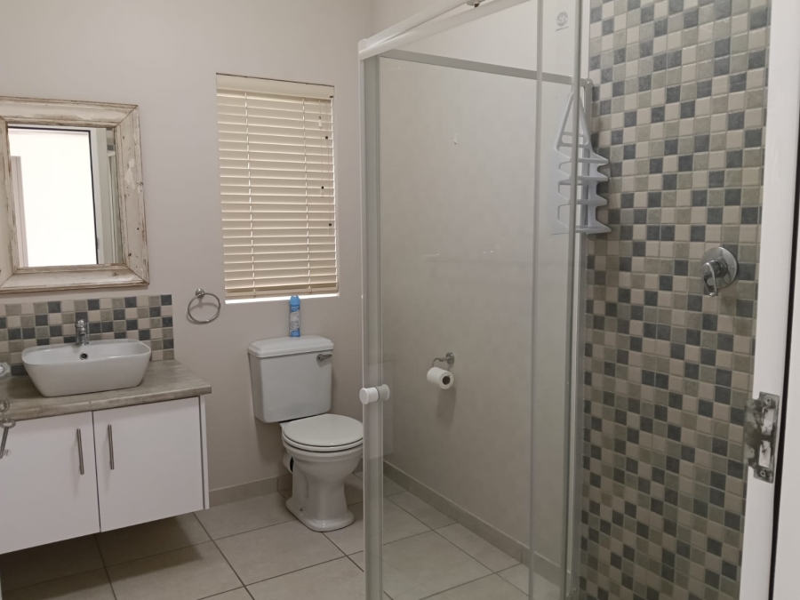 To Let 3 Bedroom Property for Rent in Sandbaai Western Cape